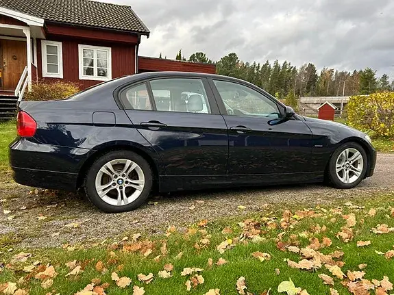 BMW 318D 2008 photo 5