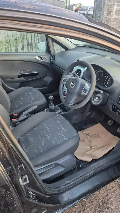 Vauxhall Corsa 2012 photo 5