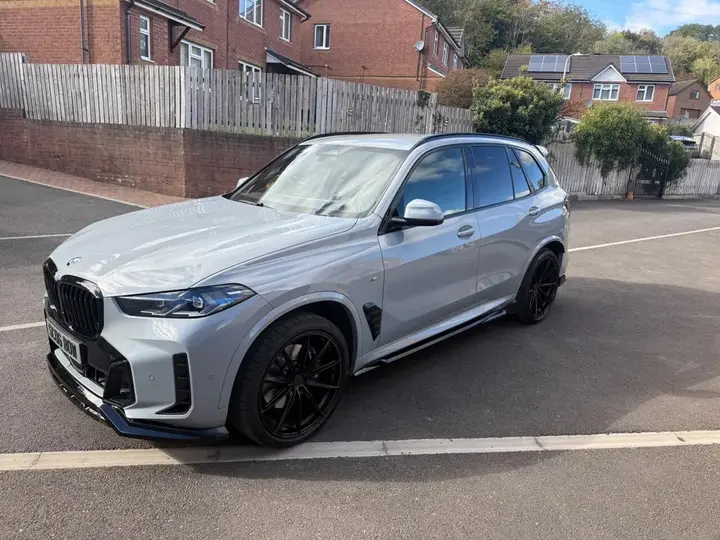 BMW X5 2023 photo 2
