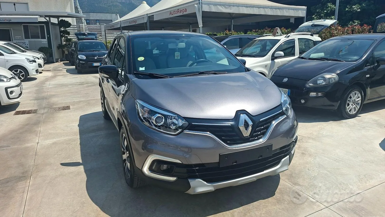 Renault Captur 2019 photo 2