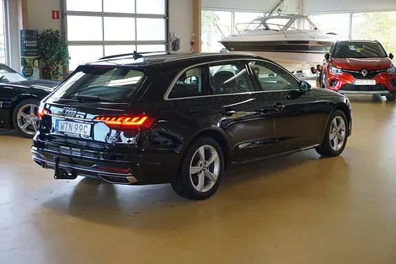 Audi A4 2020 photo 2