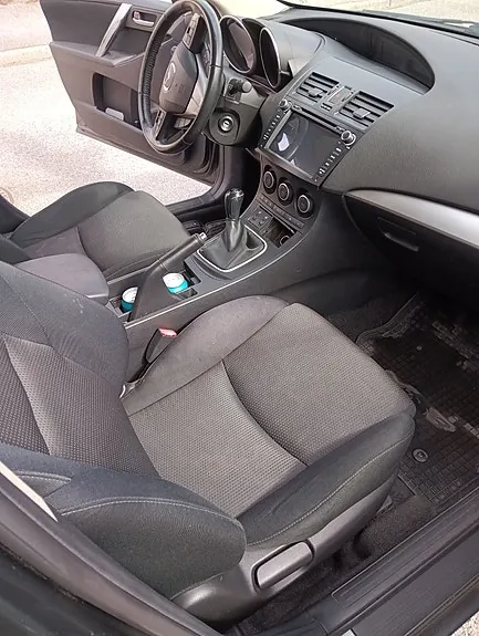 Mazda 3 2012 photo 2