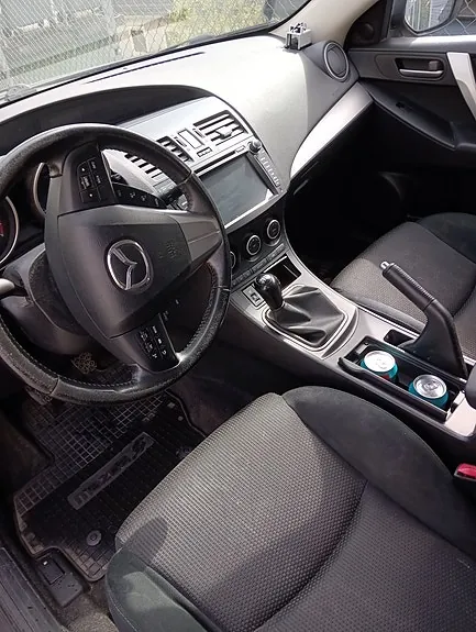 Mazda 3 2012 photo 3