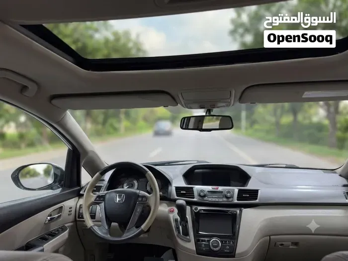 Honda Odyssey 2014 photo 4