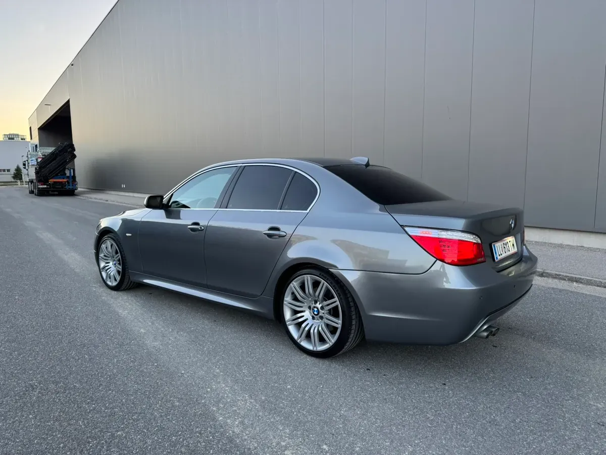 BMW 5 Series 2008 photo 3