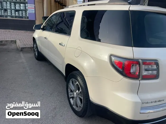 GMC Acadia 2014 photo 4