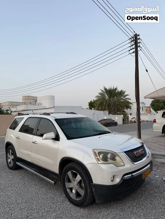 GMC Acadia 2014 photo 3