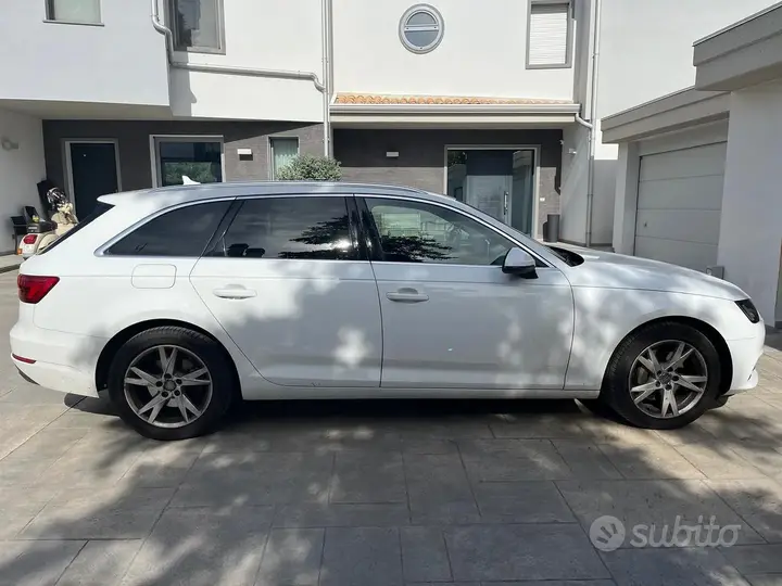 Audi A4 Avant 2016 photo 2