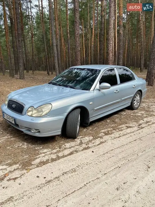 Hyundai Sonata 2002 photo 2