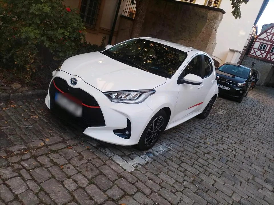 Toyota Yaris Hybrid