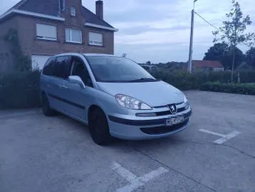 Peugeot 807