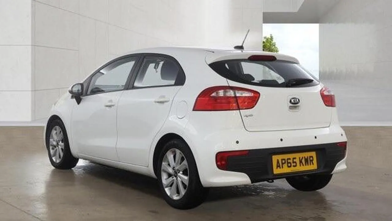Kia Rio 2016 photo 4