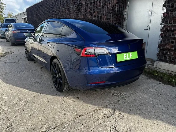 Tesla Model 3 2021 photo 4