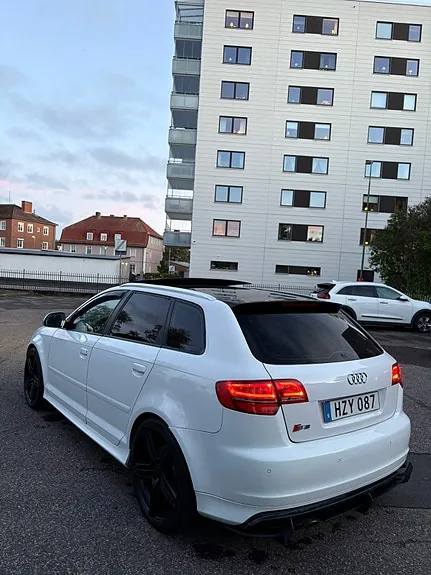 Audi S3 2009 photo 3