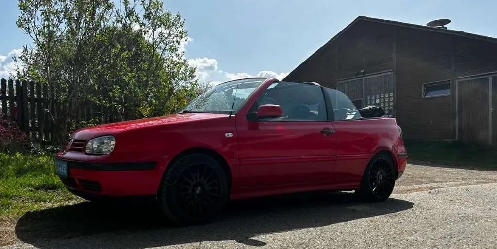Volkswagen Golf 1999 photo 2