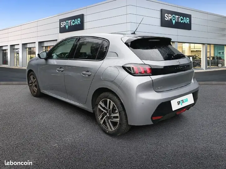 Peugeot 208 2023 photo 3