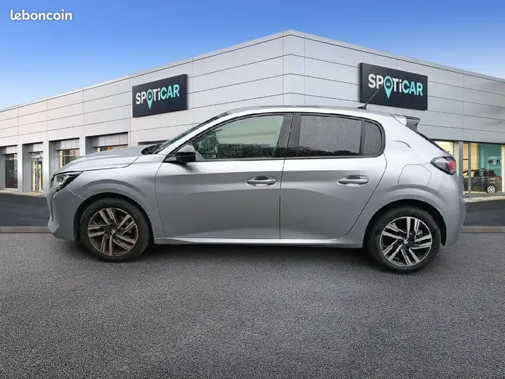 Peugeot 208 2023 photo 2