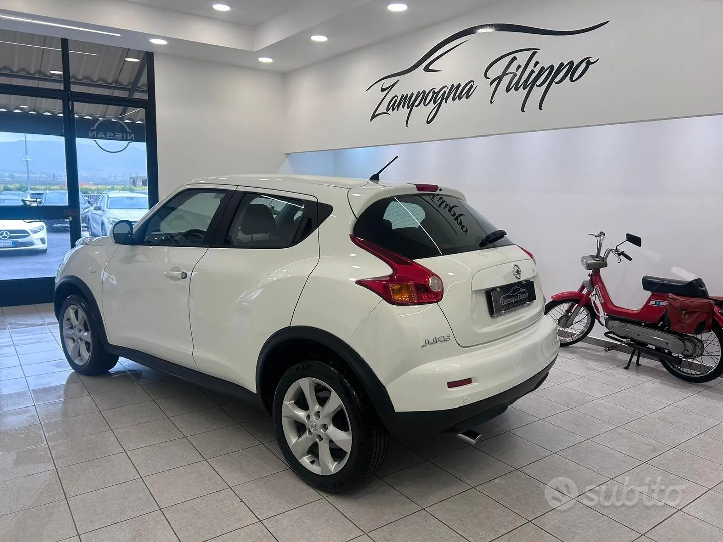 Nissan Juke 2011 photo 4