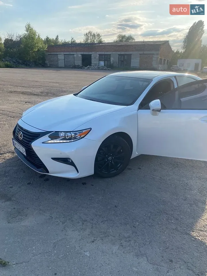 Lexus Es