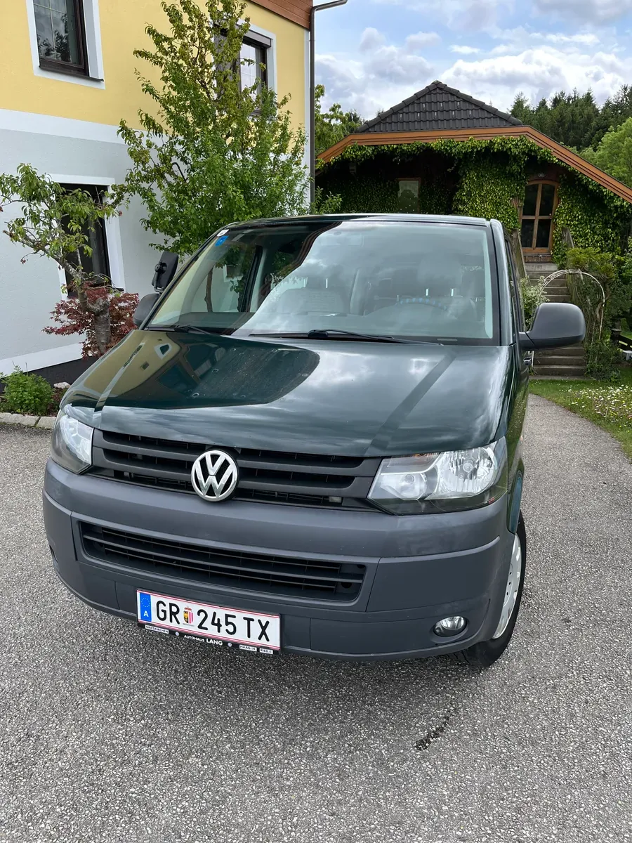 Volkswagen T5 2012 photo 2