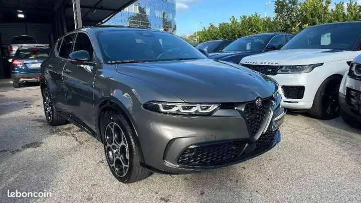Alfa Romeo Tonale 2024 photo 3