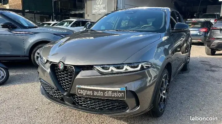 Alfa Romeo Tonale 2024 photo 2