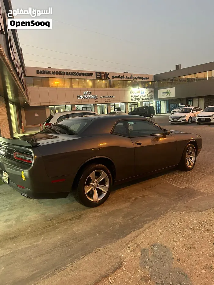 Dodge Challenger 2015 photo 2
