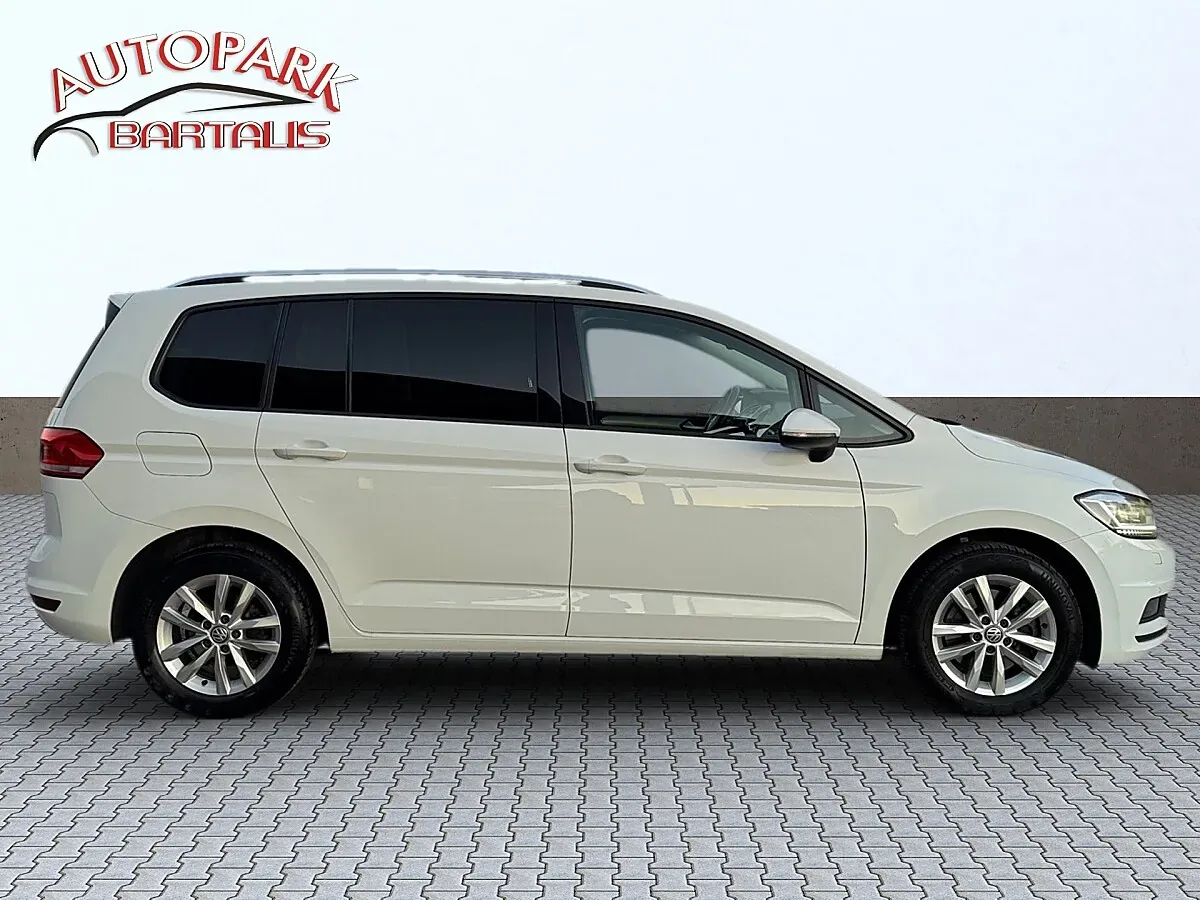Volkswagen Touran 2018 photo 3