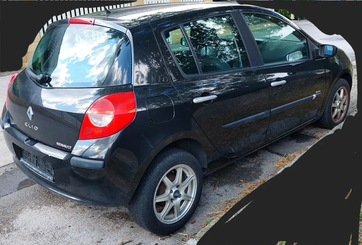 Renault Clio 2007 photo 2