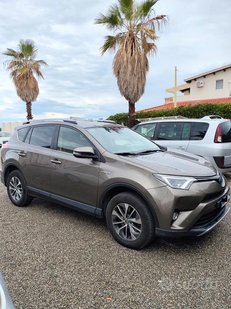 Toyota Rav4 2016 photo 4