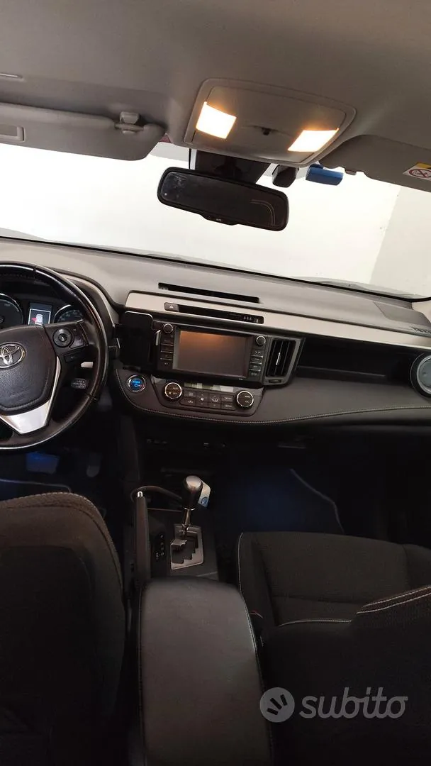 Toyota Rav4 2016 photo 5