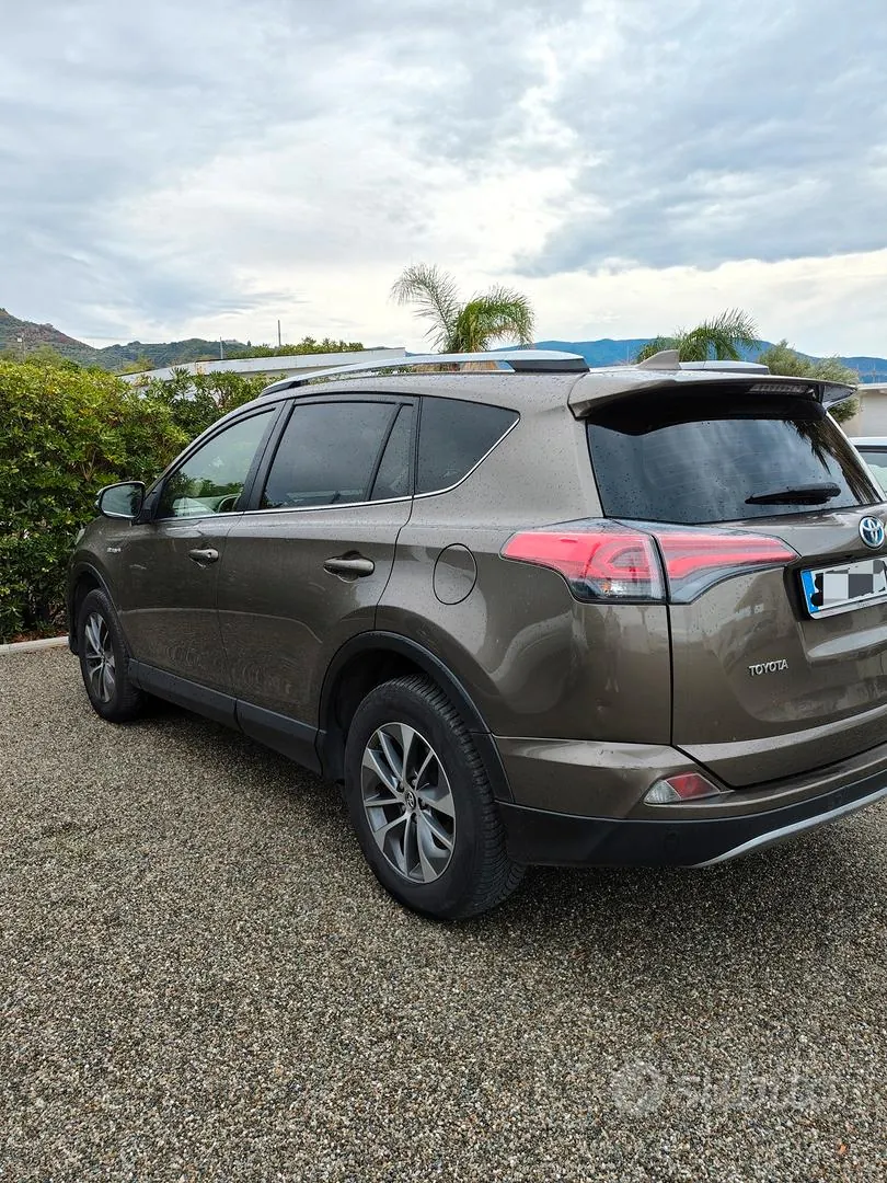 Toyota Rav4 2016 photo 3
