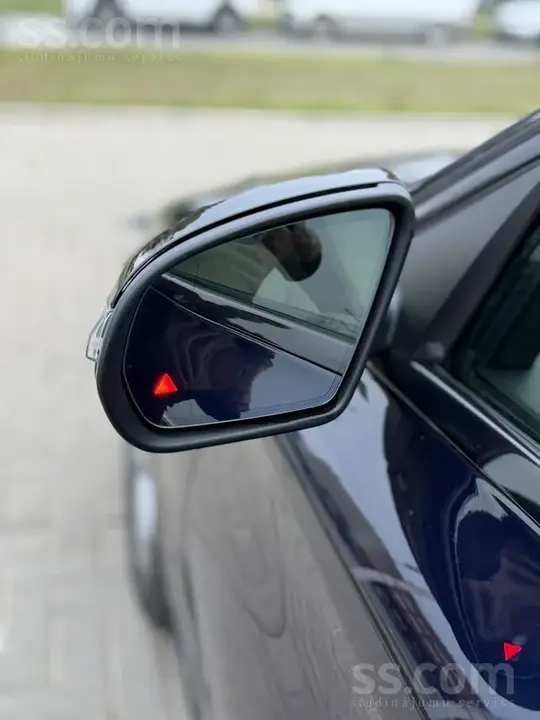Mercedes-Benz C350 2016 photo 5