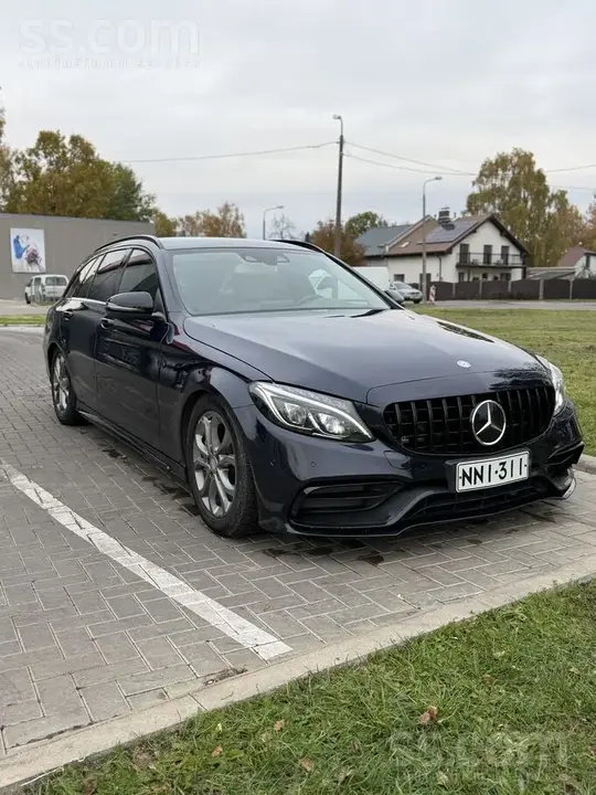 Mercedes-Benz C350