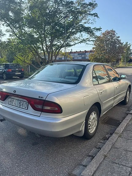 Mitsubishi Galant 1996 photo 3