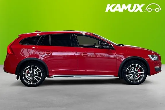 Volvo V60 2017 photo 2