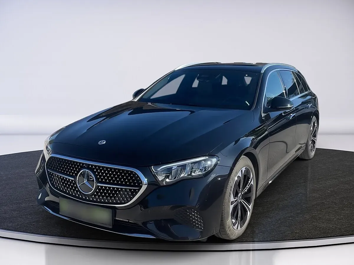 Mercedes-Benz E-Class 2025 photo 3