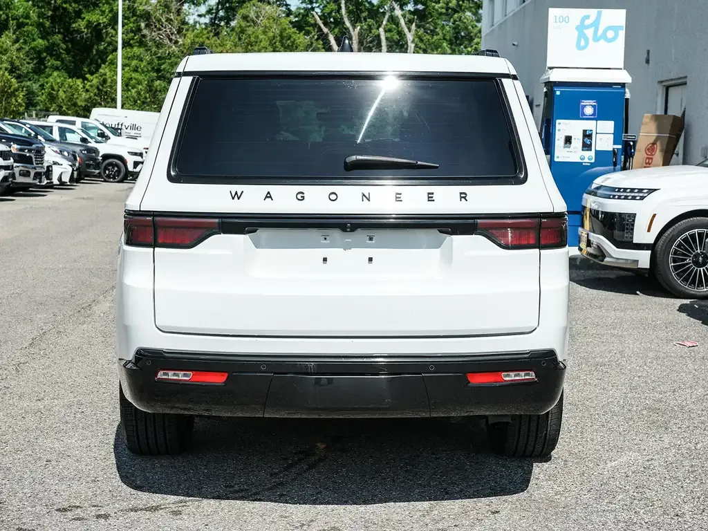 Jeep Wagoneer 2024 photo 5