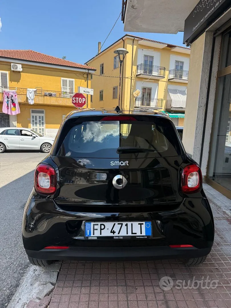 Smart Forfour 2018 photo 4