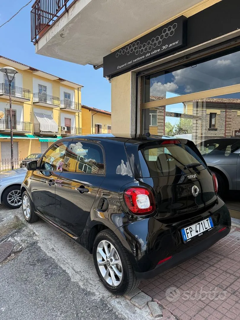 Smart Forfour 2018 photo 3