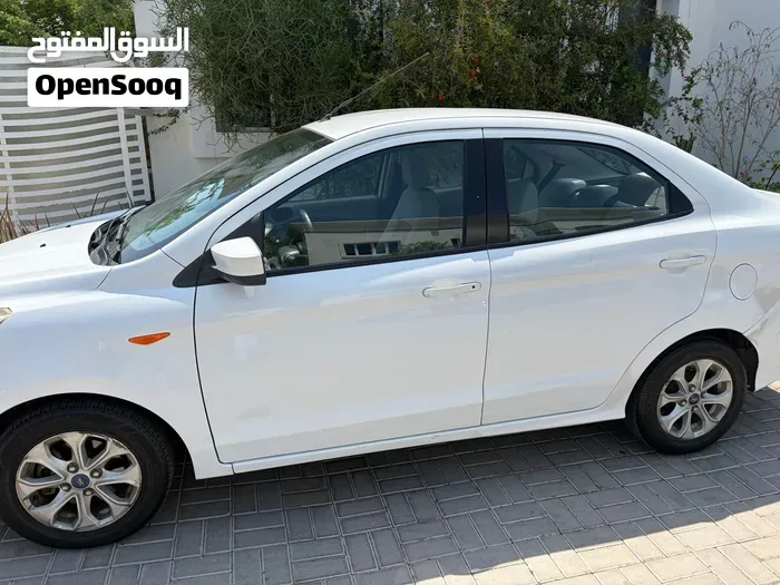 Ford Figo 2018 photo 3