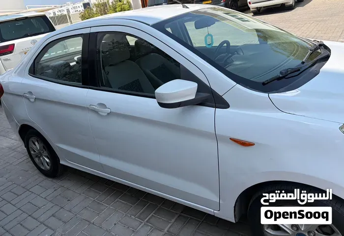 Ford Figo 2018 photo 2