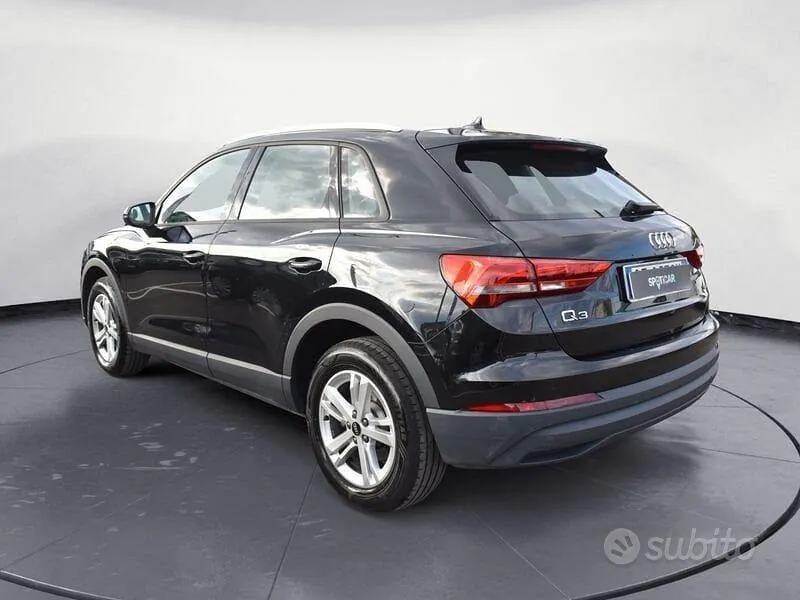 Audi Q3 2021 photo 5