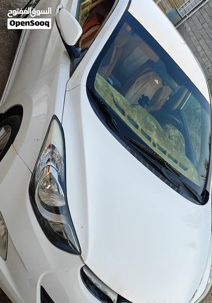 Hyundai Elantra 2014 photo 2