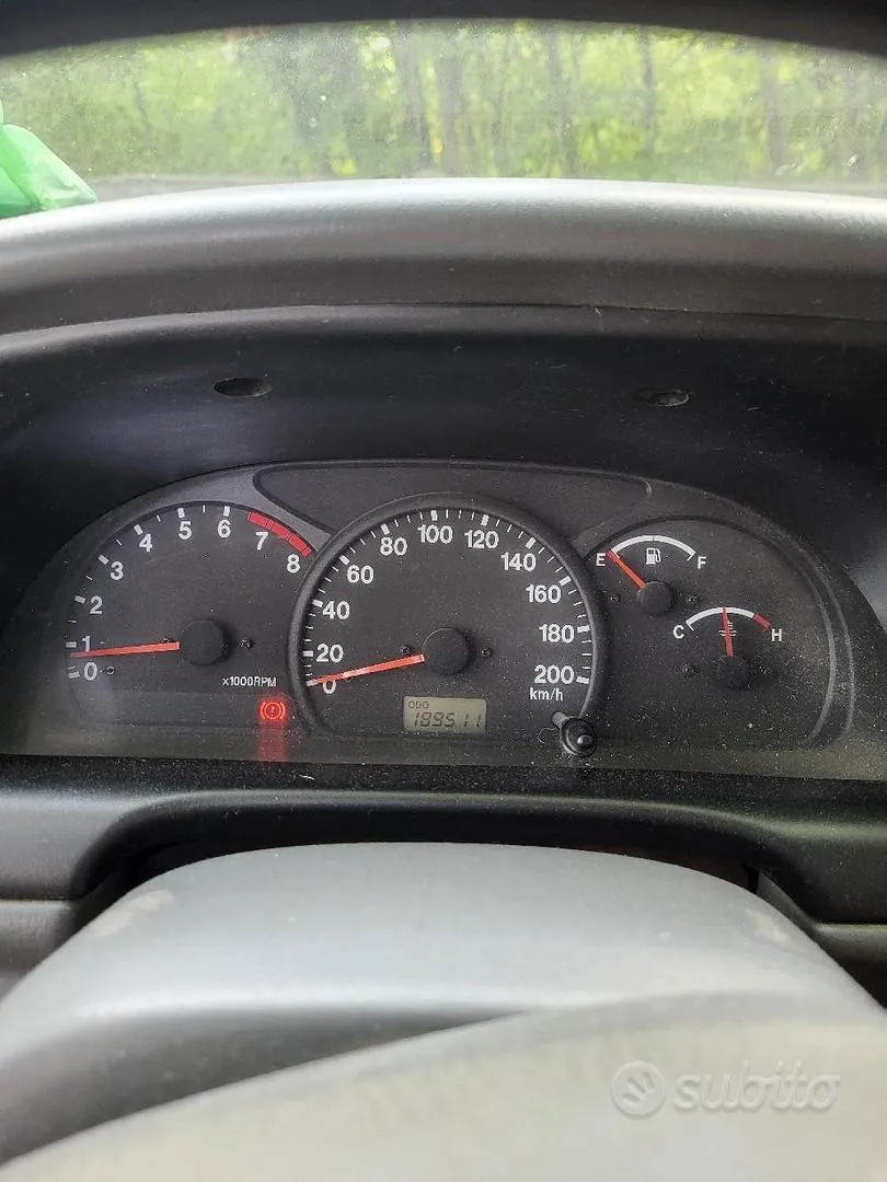 Suzuki Grand Vitara 2000 photo 3