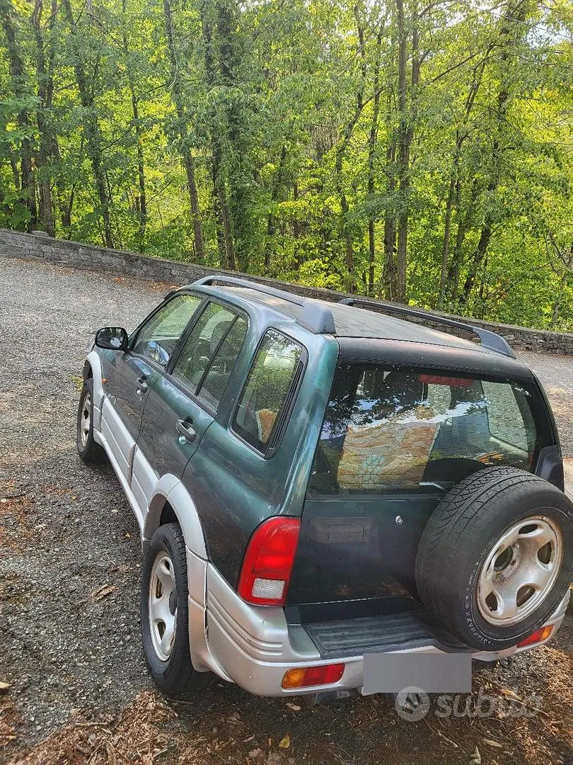 Suzuki Grand Vitara 2000 photo 2