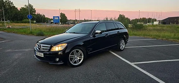 Mercedes-Benz C220