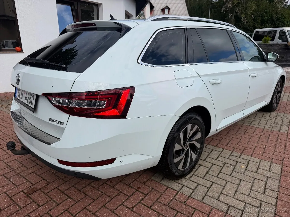 Skoda Superb 2018 photo 4