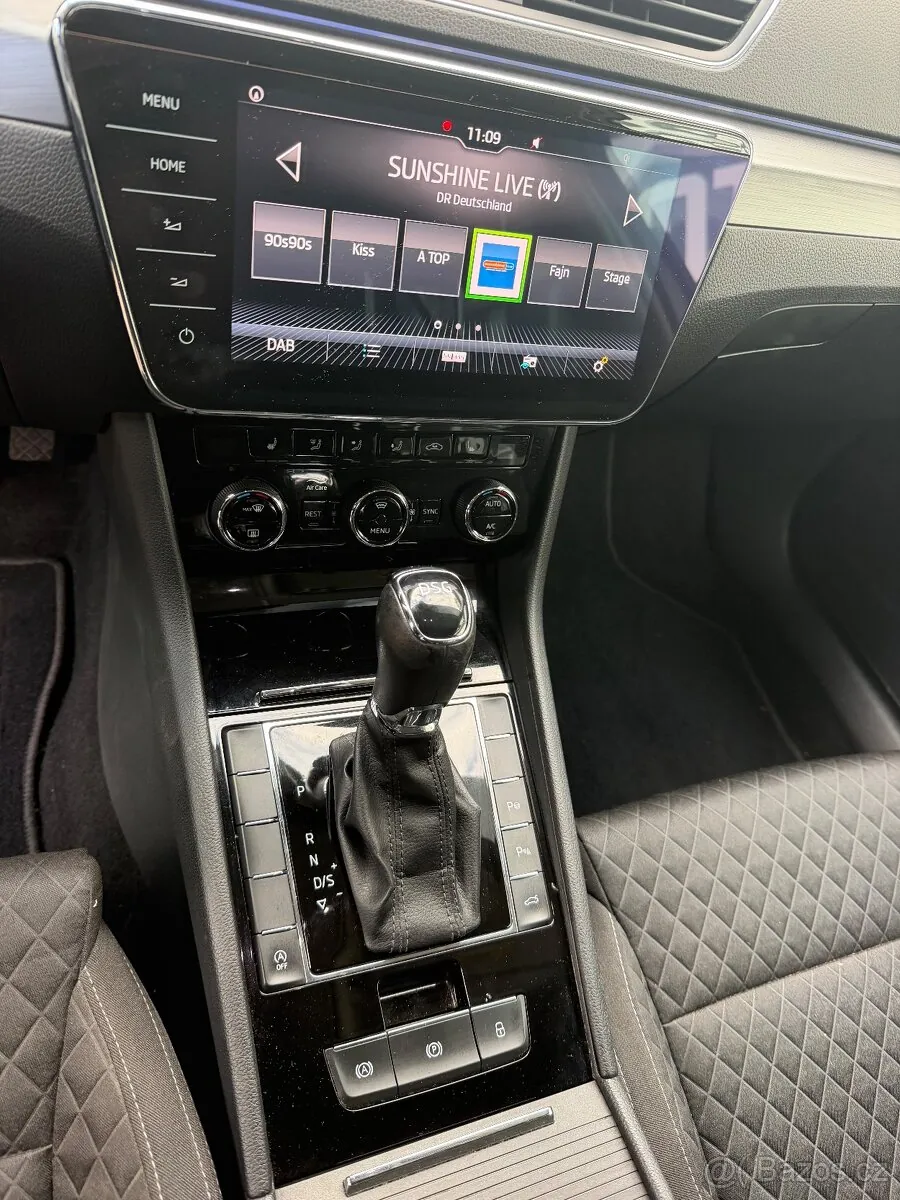 Skoda Superb 2018 photo 2