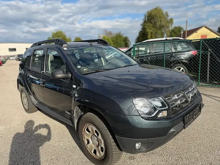 Dacia Duster 2015 photo 2